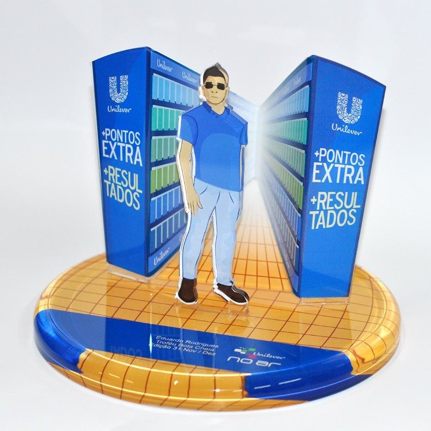 Troféu de homenagem em acrílico